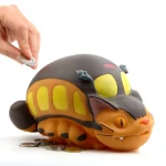Tirelire Totoro Chat Bus