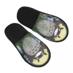 Pantoufle Totoro Heureux