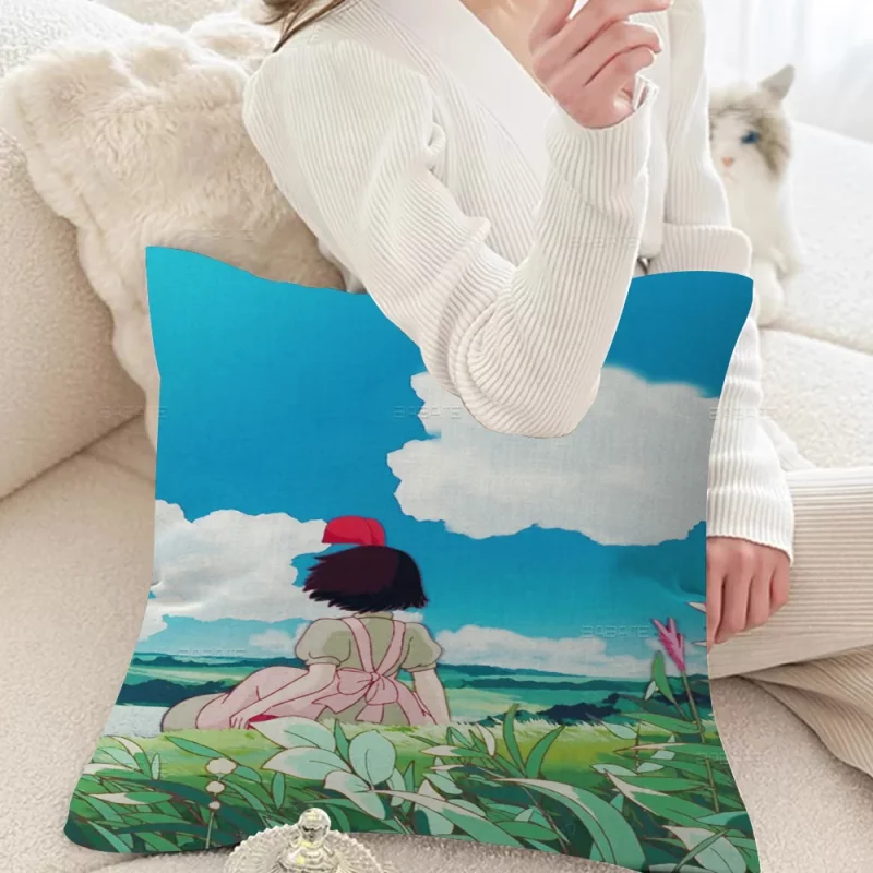 Housse de Coussin Kiki La Petite Sorcière Nuage